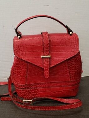 Divina Firenze genuine leather crossbody bag crafted in Italy